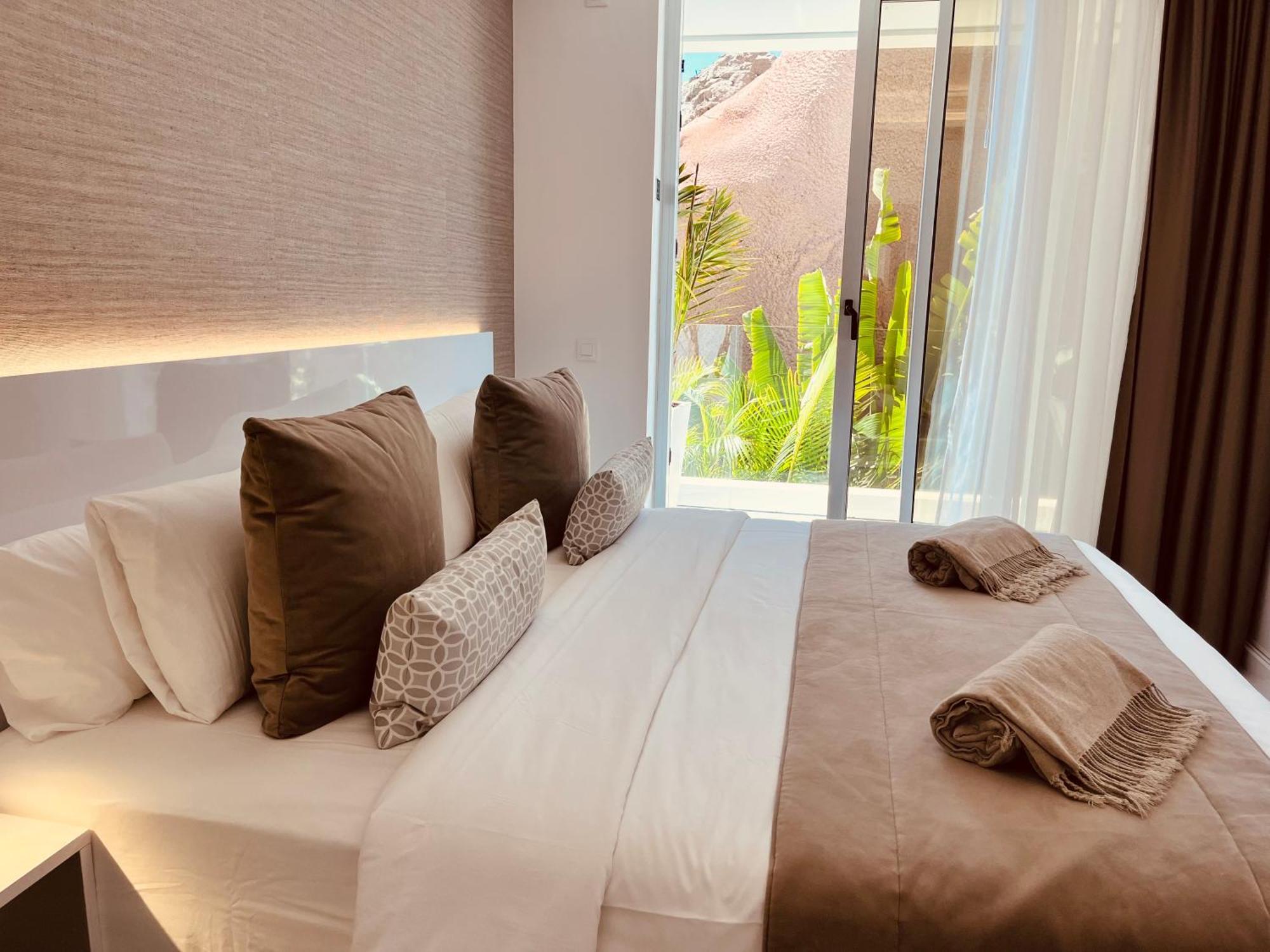 Grand Horizon Luxury Boutique Apartments Puerto Rico  Habitación foto